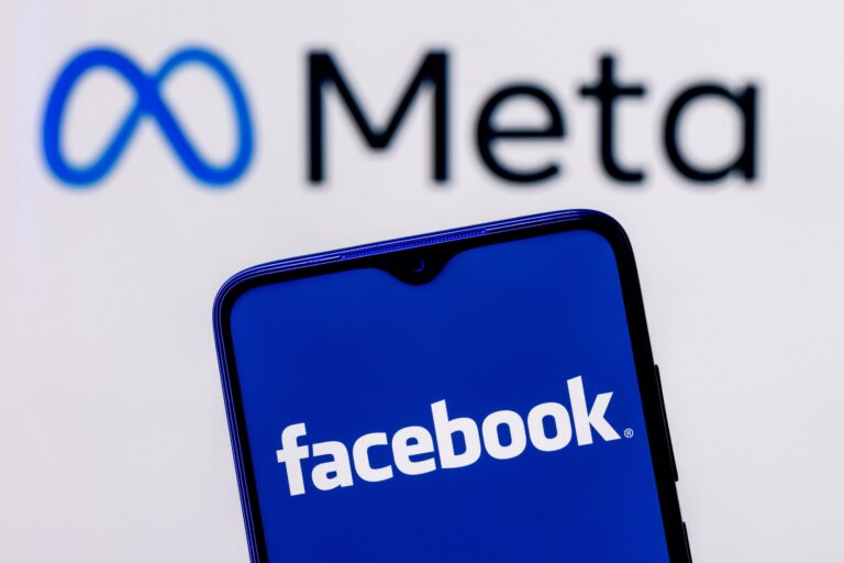 Kazan,,Russia,-,Oct,28,,2021:,Facebook,Changes,Its,Name | Facebook Metaverse investment | | Site Hub