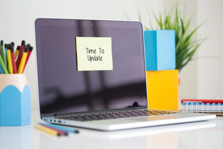 Time,To,Update,Sticky,Note,Pasted,On,The,Laptop | Why Update WordPress | | Site Hub
